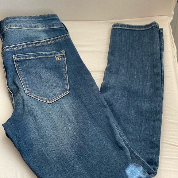 Jessica Simpson Kiss Me Mid-Rise Super-Skinny Jean - Picture 3 of 5